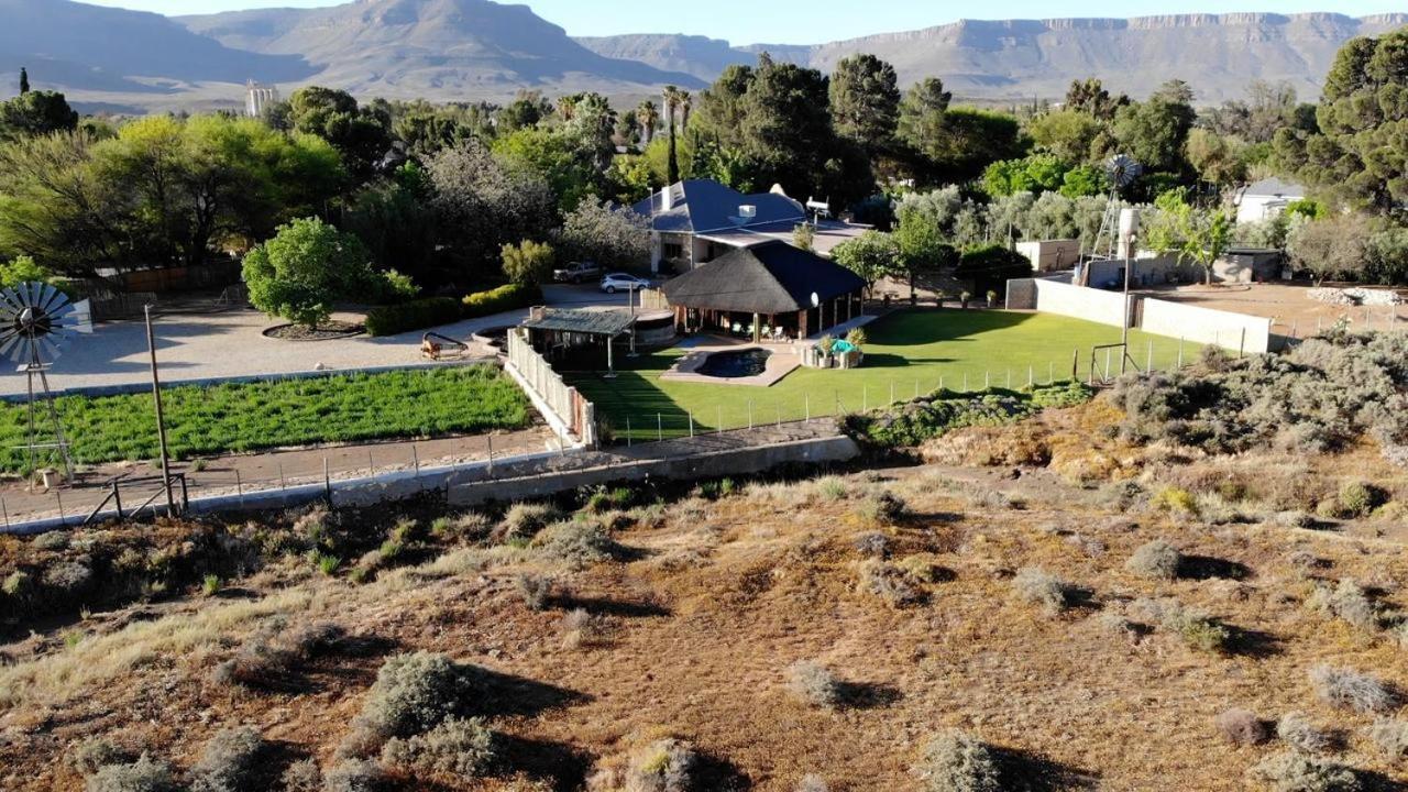 Tarantula Guest House Calvinia Екстериор снимка