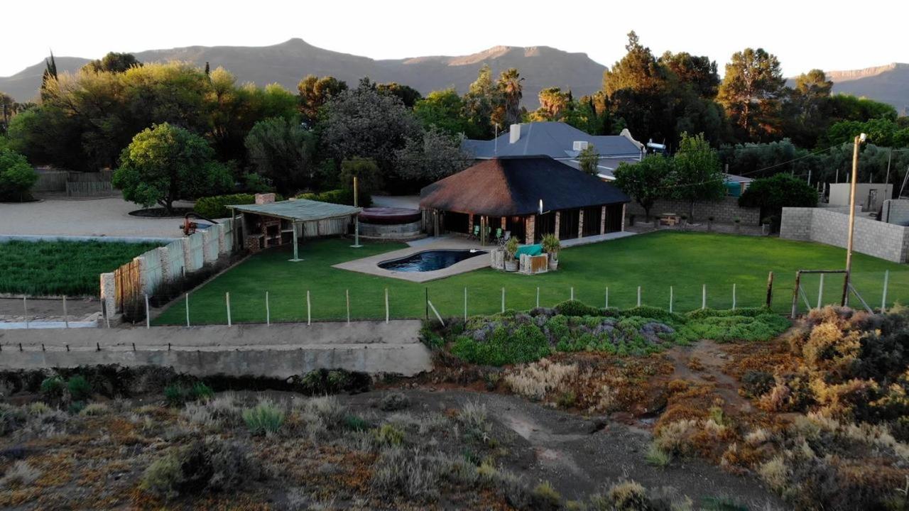 Tarantula Guest House Calvinia Екстериор снимка