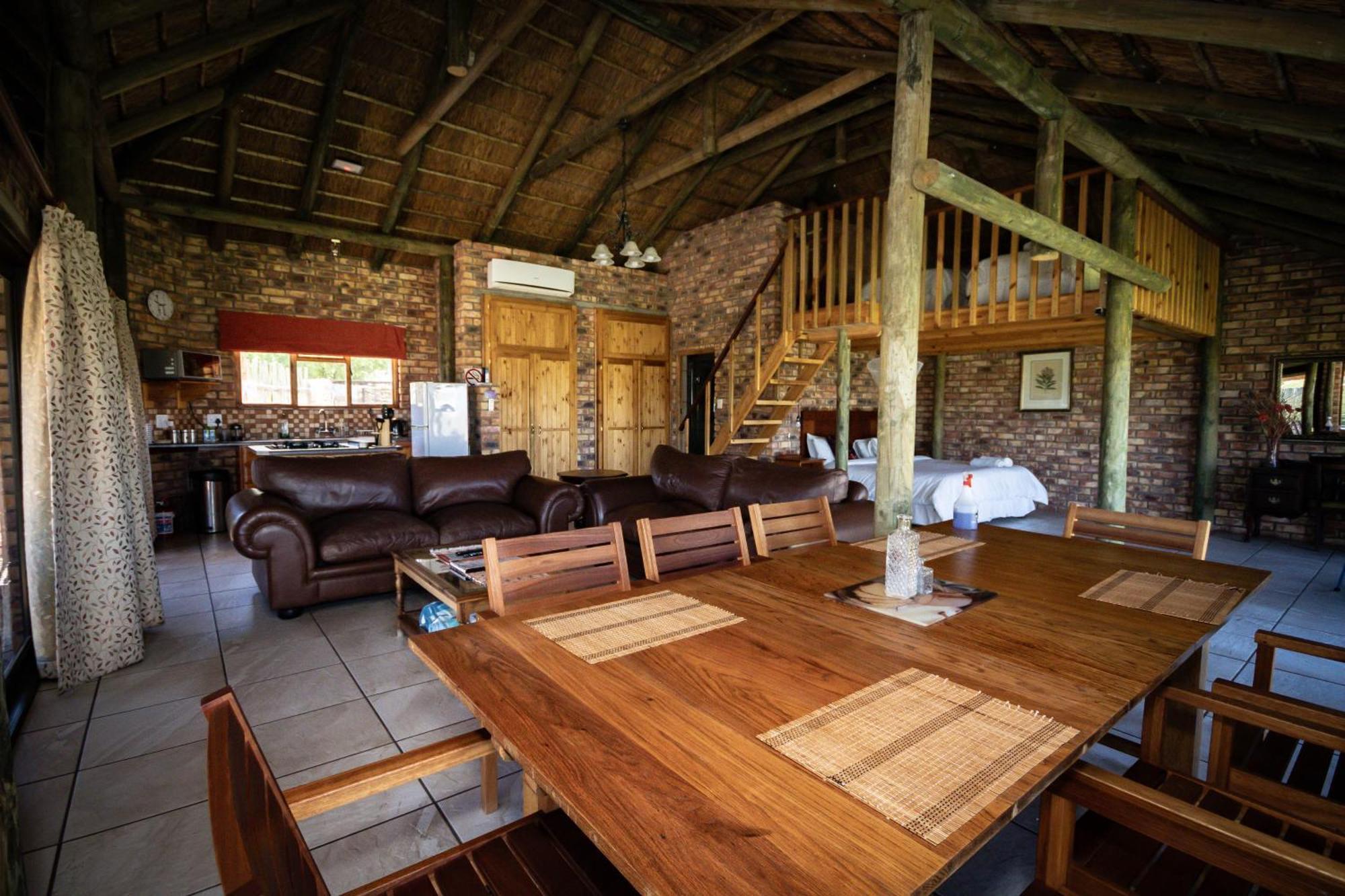 Tarantula Guest House Calvinia Екстериор снимка