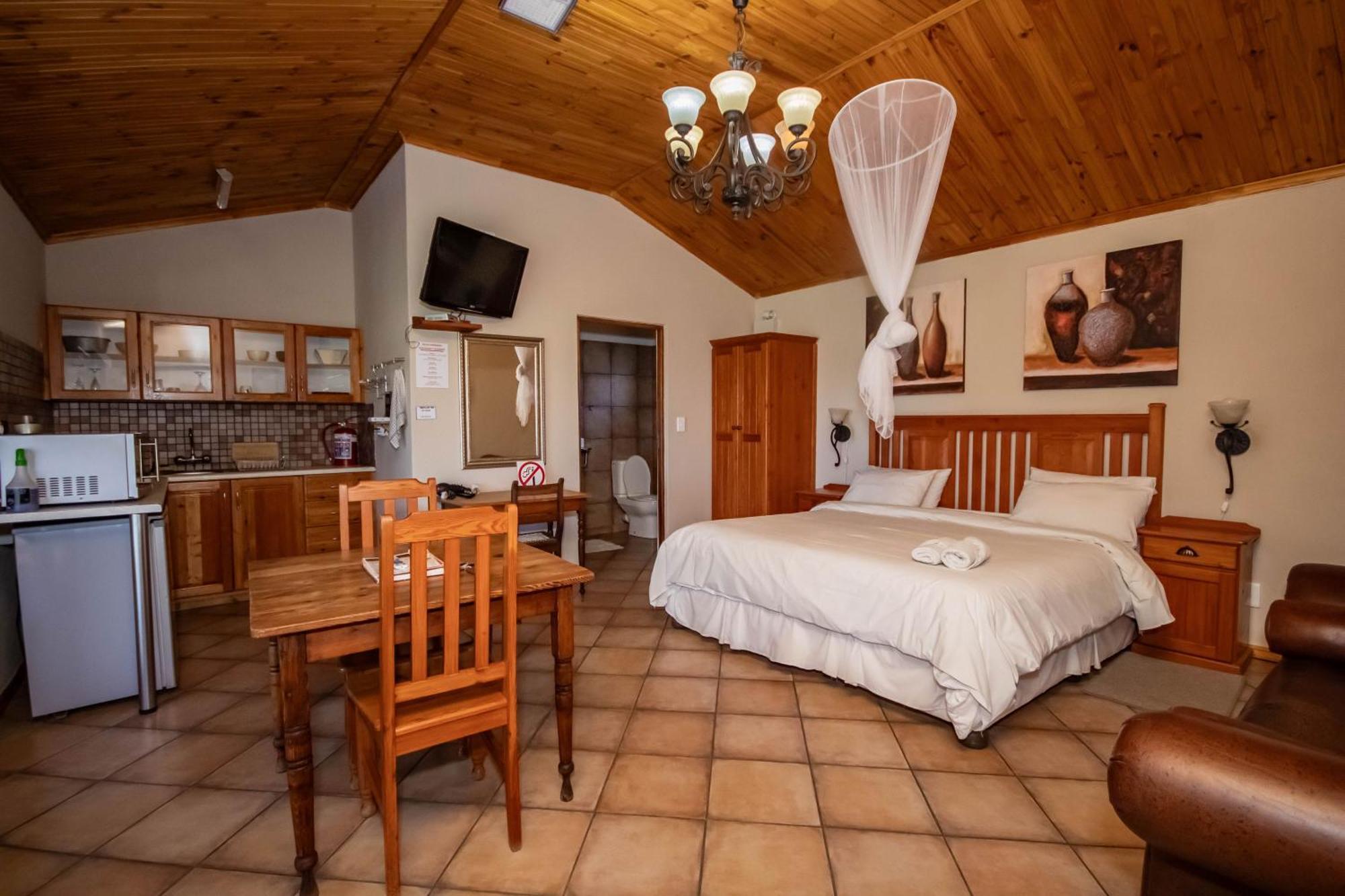 Tarantula Guest House Calvinia Екстериор снимка