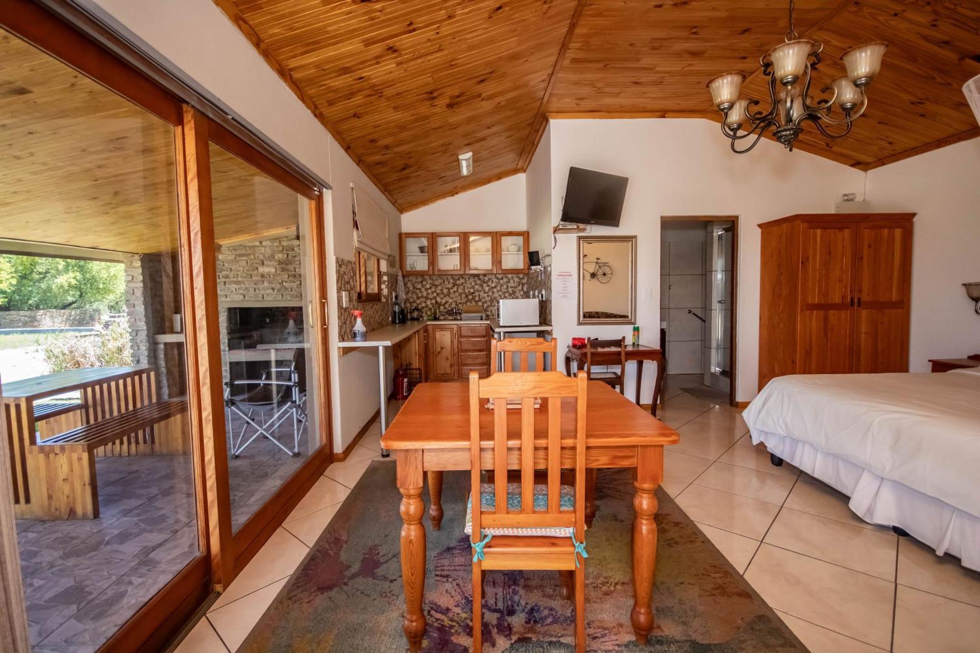 Tarantula Guest House Calvinia Екстериор снимка